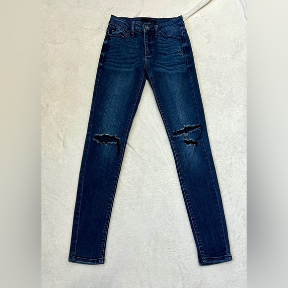 KanCan Dark Wash Distressed Skinny Jean - Size 25 - Picture 2 of 11